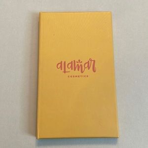 Alamar Cosmetics Reina Del Caribe Eyeshadow Palette Volume 1